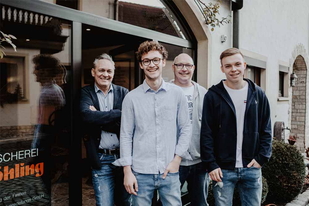 Die Geschäftsführung der Fröhling Textilconsulting GmbH: (v.l.n.r.) Matthias Fröhling, Marco Fröhling (Junior CEO), Clemens Fröhling, Denis Fröhling (Junior CEO)